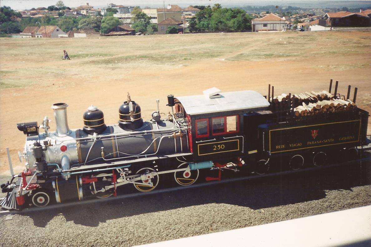 Locomotiva 250 - Década de 1990