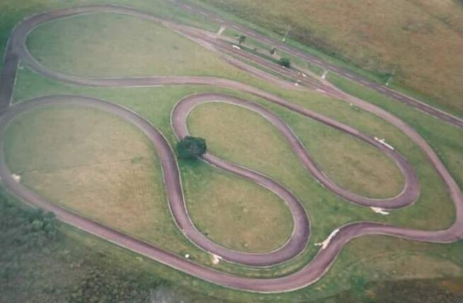 Vista aérea do antigo Kartódromo do Parque Vila Velha - Ano desconhecido
